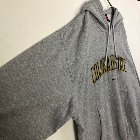 ナイキ　カレッジ　パーカー　刺繍　ロゴ　フーディ　ビッグサイズ　グレー