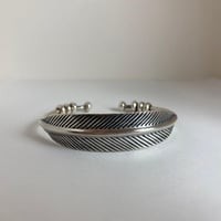 カレンシルバー フェザー バングル ブレスレット 布袋付 ハンドメイド