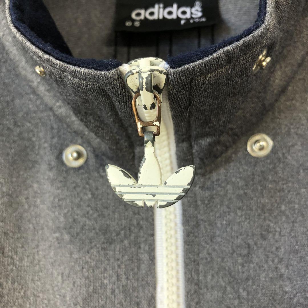 アディダスオリジナルス ジャージ トラックジャケット 刺繍 ロゴ
