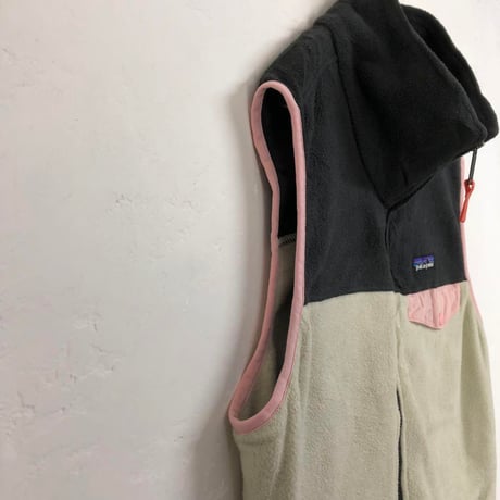 パタゴニア　シンチラ　ベスト　フリース　ロゴ　黒