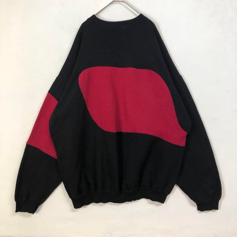 ナイキ リメイク 再構築 刺繍 ロゴ スウェット トレーナー 黒 赤