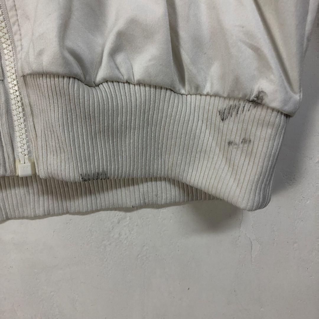 アディダス ジャージ トラックジャケット 刺繍 ロゴ トリコロール 白