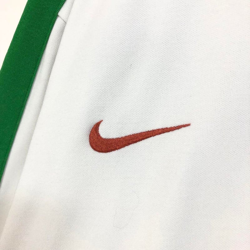 ナイキ ユベントス ジャージ トラックジャケット 刺繍 ロゴ 白