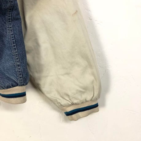 ディズニー　イーヨー　デニム　ジャケット　スタジャン　刺繍　ロゴ