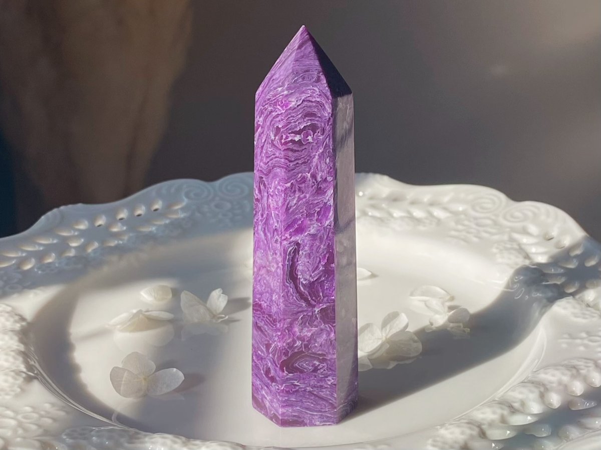 夢幻品質　秘蔵放出　世界三大ヒーリングストーン　幻のロイヤルクラウンチャロアイト 夢幻品質秘蔵放出世界三大ヒーリングストーン幻のロイヤルクラウン