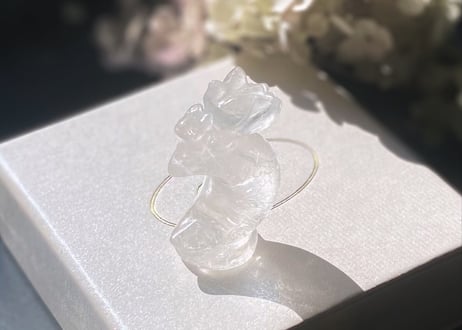 天然水晶（クリアクォーツ）／月の上のきつね