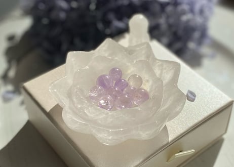 【天然水晶】蓮の花のトレイ