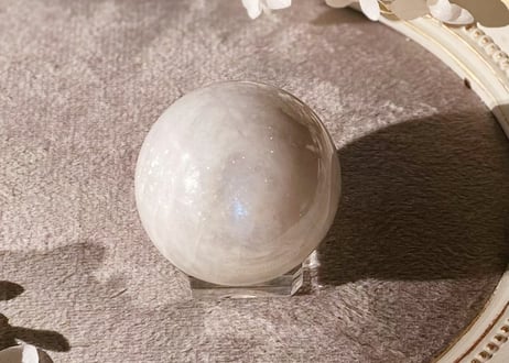 【月の魔法】 高品質ムーンストーンのスフィア