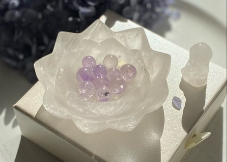 【天然水晶】蓮の花のトレイ