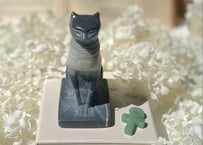【魂の中心へとかえる】太極石／エジプトの猫