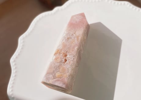 チェリーブロッサムアゲート(桜瑪瑙)のタワー