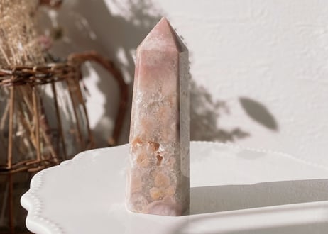 チェリーブロッサムアゲート(桜瑪瑙)のタワー