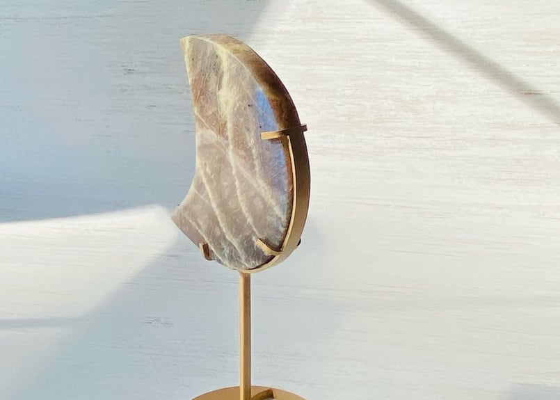 高品質　ムーンストーン　月　ムーン　スタンド付き ムーンストーンのお月様＆スタンドセット | STAR CRADLE