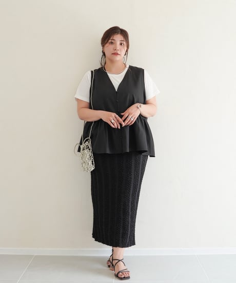 line tight skirt｜ブラック