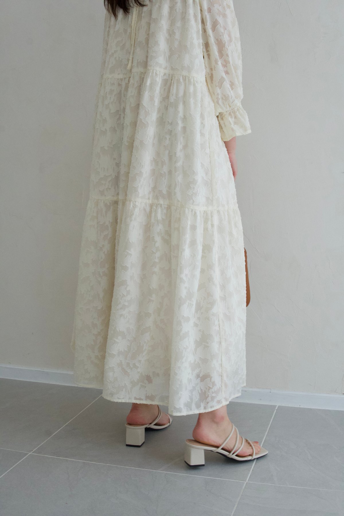 jacquard one-piece｜アイボリー | MI AND MOU