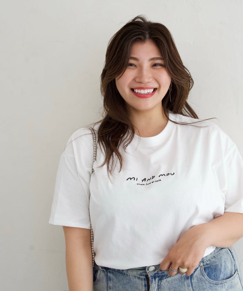 ミレパ　刺繍ホワイトTシャツ Mサイズ　2019年 ミレパ 刺繍ホワイトTシャツ Mサイズ 2019年 ミレパ 刺繍