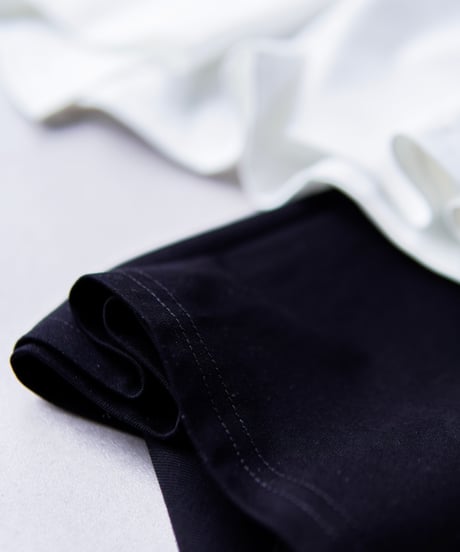 asymmetry T-shirt | ブラック