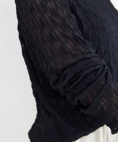 sheer pullover｜ブラック