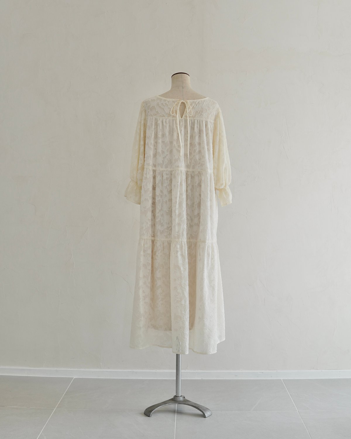 jacquard one-piece｜アイボリー | MI AND MOU
