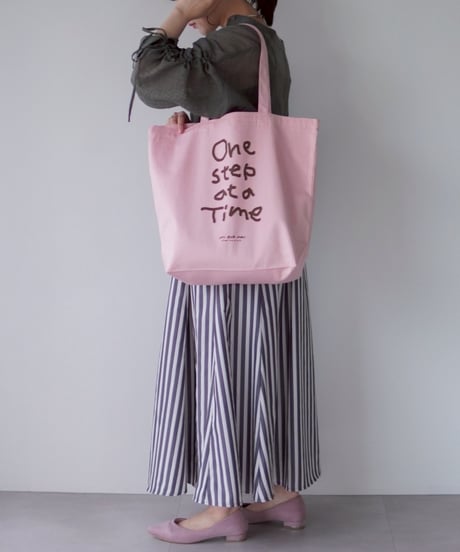 【送料無料】One step at a time Tote bag