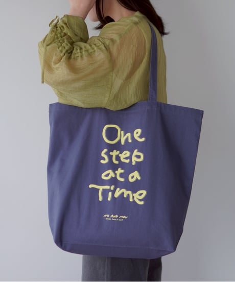 【送料無料】One step at a time Tote bag