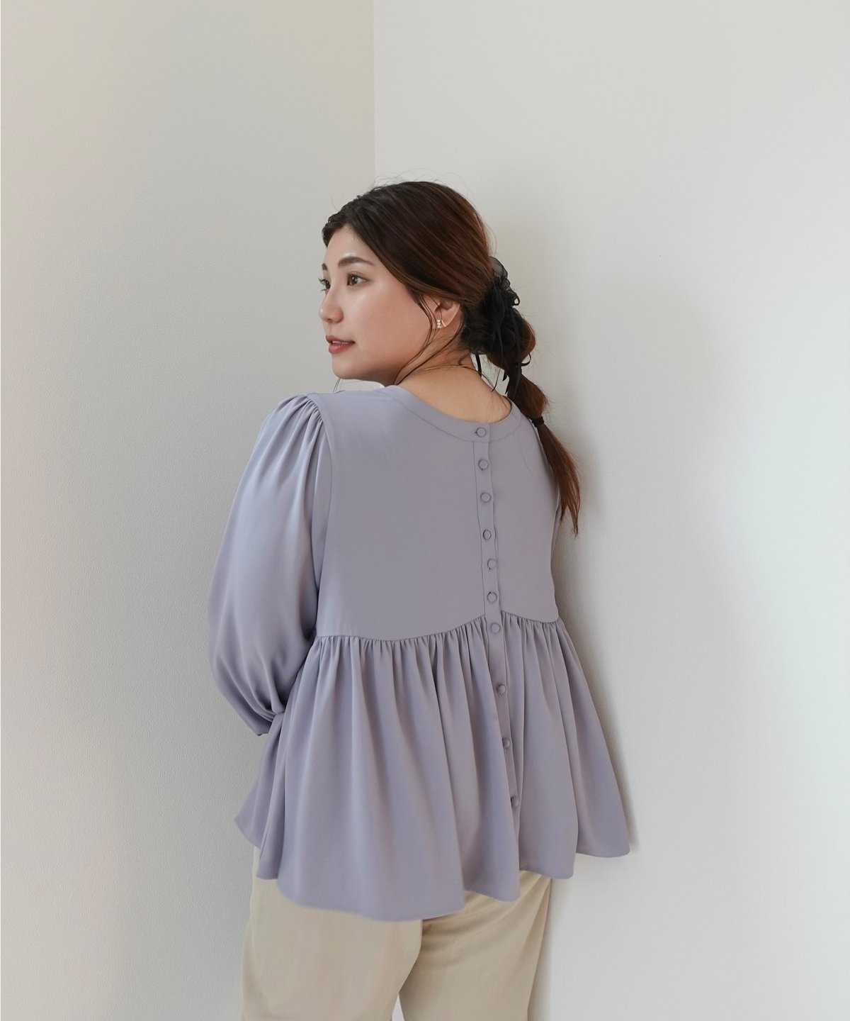2way peplum blouse｜ラベンダー | MI AND MOU