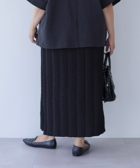 line tight skirt｜ブラック