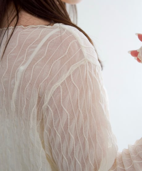 sheer pullover｜オフホワイト