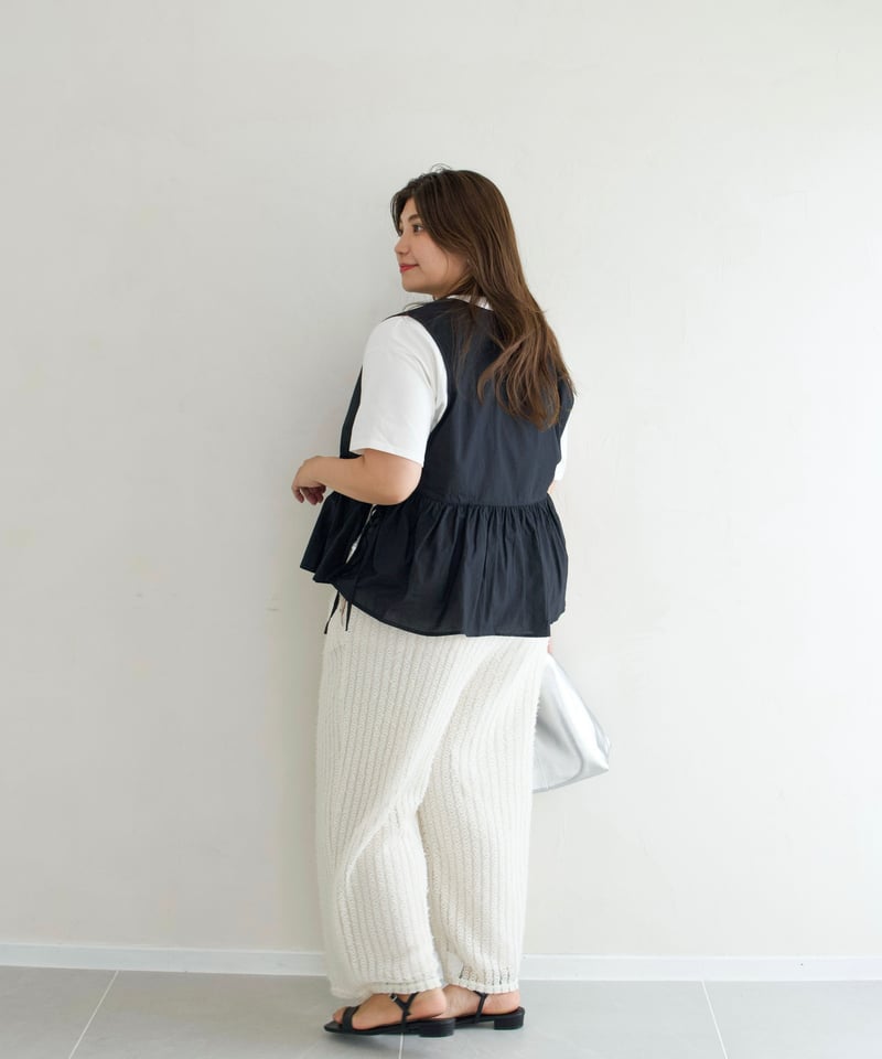 mi and mou(ミアモ) ベストブラウス(ブラック) ribbon vest｜ブラック | MI AND MOU