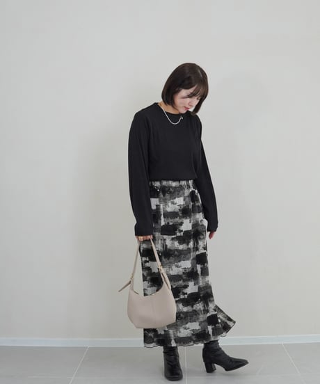 mini neck pullover | ブラック