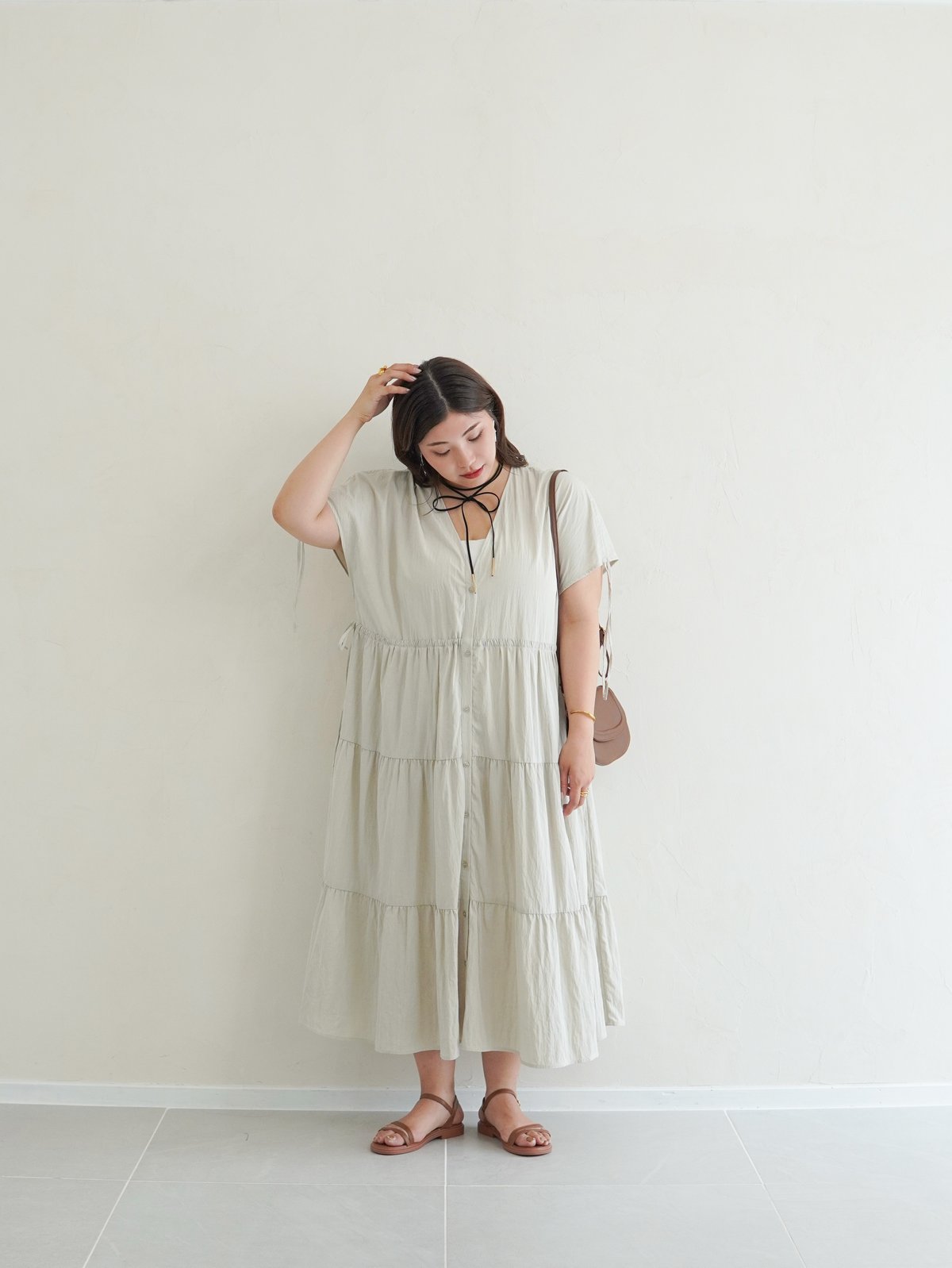 シャツワンピース　ベージュ　MI AND MOU Tiered one-piece | オフベージュ | MI AND MOU