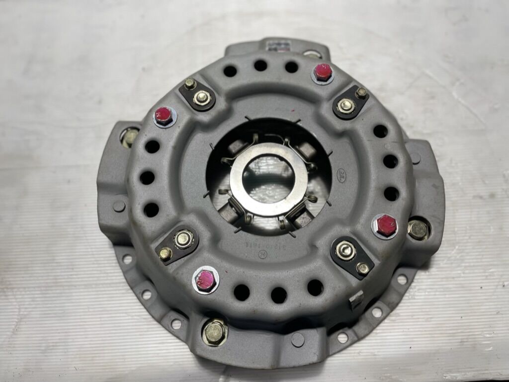 日野レンジャー用純正ロゴ入りエアロカバー　R17.5 17 新車対応】ISO対応エアロセンターカバー（センターキャップ