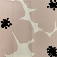 よもぎ玄米カイロ　大きなお花柄【白✖️ピンク】カバー付き