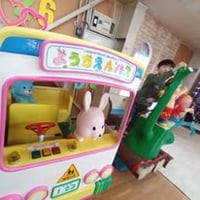【レンタル1日】ようちえんバス、イカダ