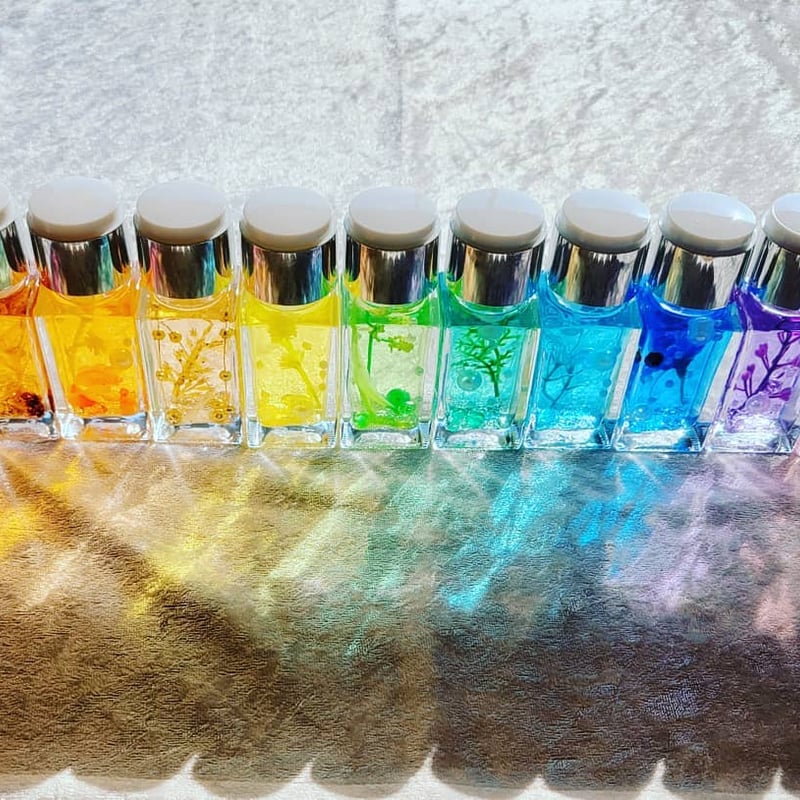 カラーセラピーオイルボトル オーラソーマ | カラーセラピーライフ／色彩ワークアカデミー