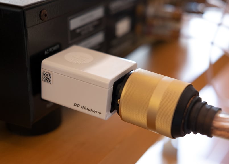 iFi audio DC Blocker+ 大電流対応インレット挿込型DC iFi audio DC Blocker+ 大電流対応インレット挿込型DC