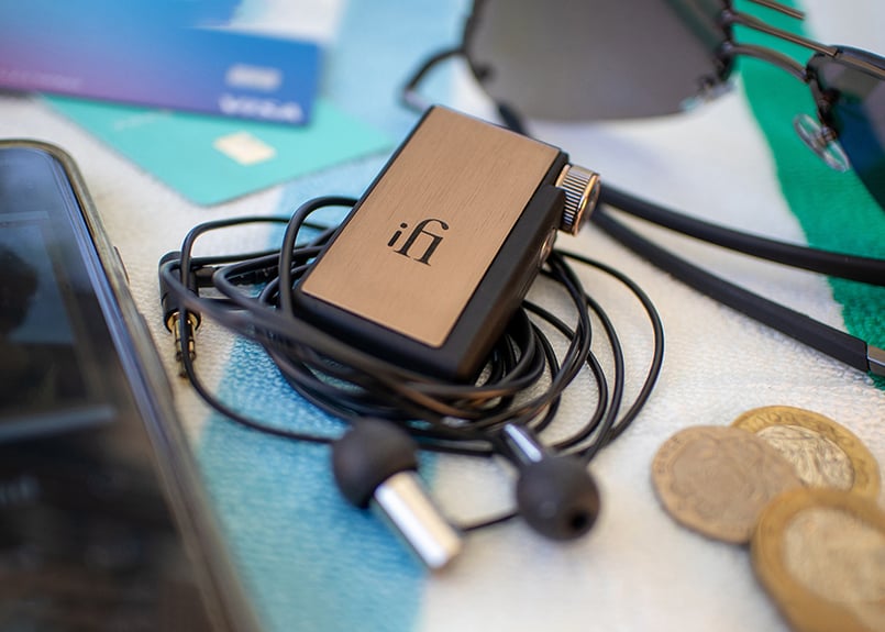 iFi audio GO blu 高解像度ポータブルBluetooth DAC | Bi-Wi