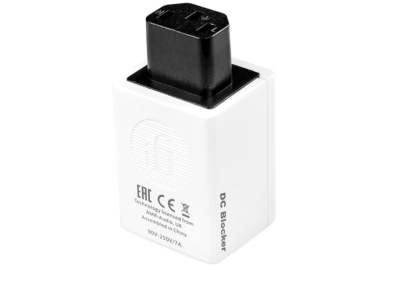 iFi audio DC Blocker ハムノイズ、トランス鳴きを除去する iFi audio DC Blocker ハムノイズ、トランス鳴きを除去する