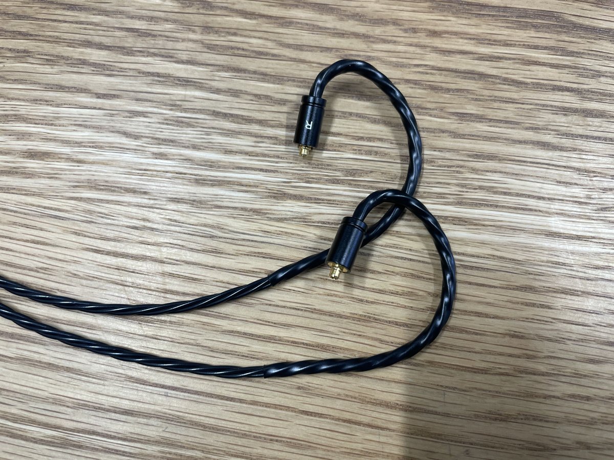 AIMS BLACK BACK イヤホンリケーブル MMCX 120cm | Bi-Wings