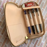 姫路レザー】本革 3本挿しラウンドファスナーペンケース 手縫い