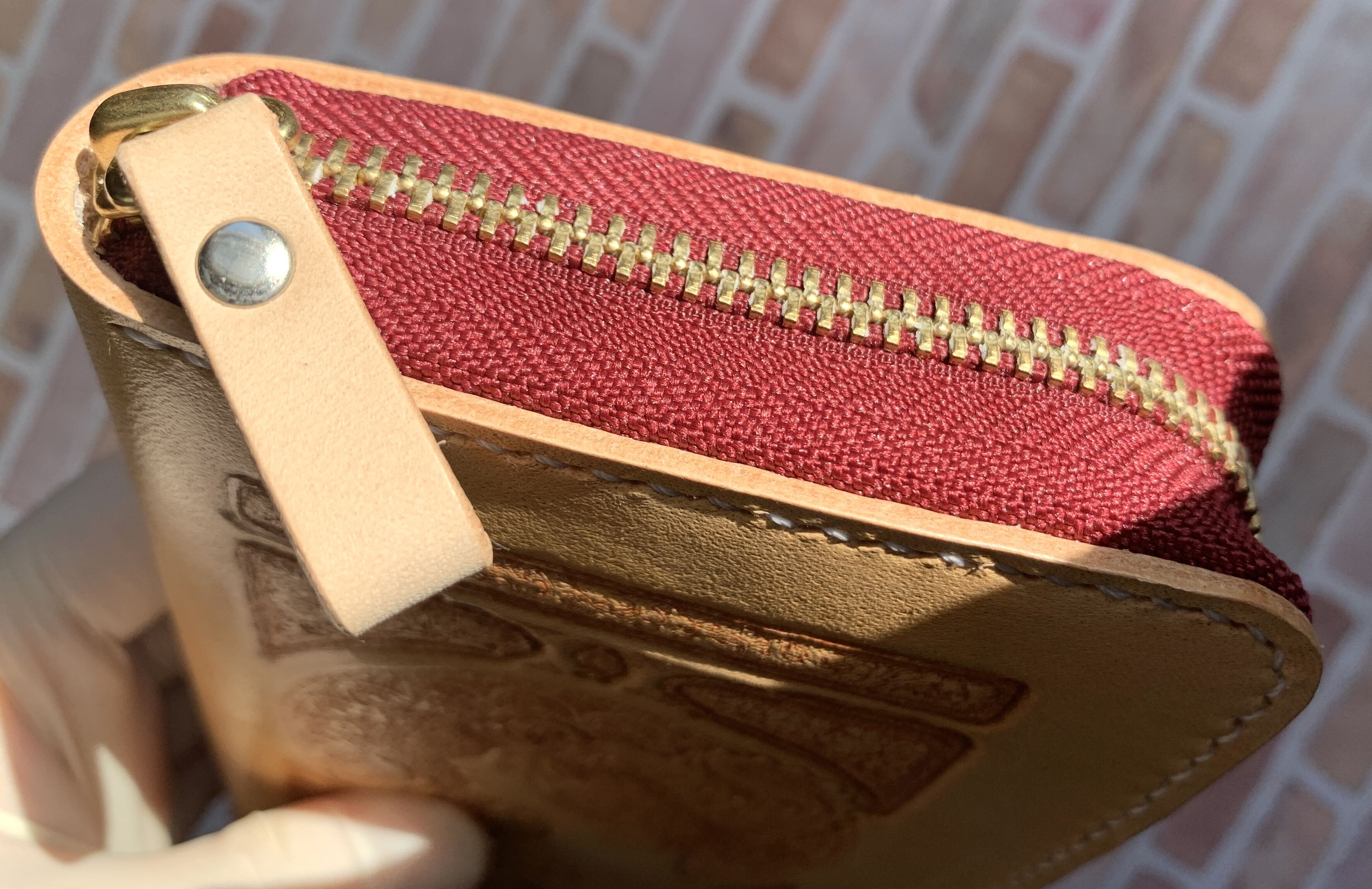 本革 世界に一つの長財布 レザーカービング 全て手縫い | Leather CAT