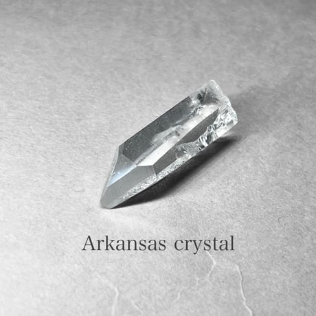 Arkansas crystal / アーカンソー産水晶 21 ( レインボーあり )