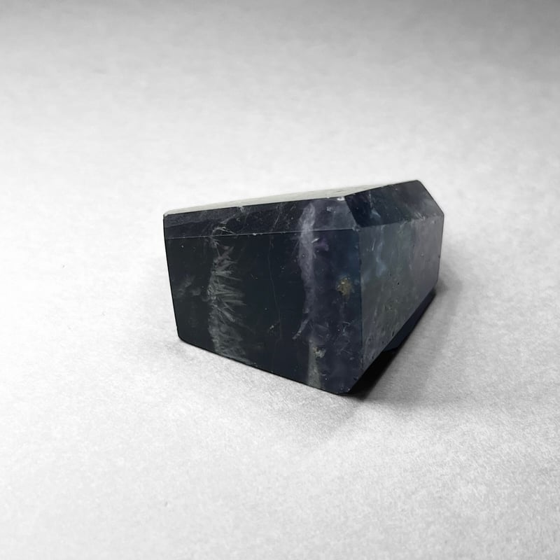 angel feather in fluorite / エンジェルフェザーインフローライトB