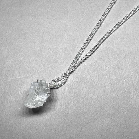 シルバー925水晶原石ネックレス( レインボーあり ) / sv925 crystal quartz necklace B