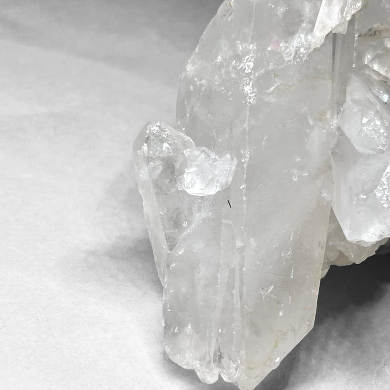 crystal cluster：cathedral・bending quartz・quartz