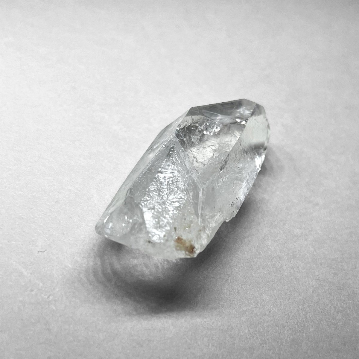 self healed /セルフヒールド水晶ラフポイント A 透明度AA | N.st