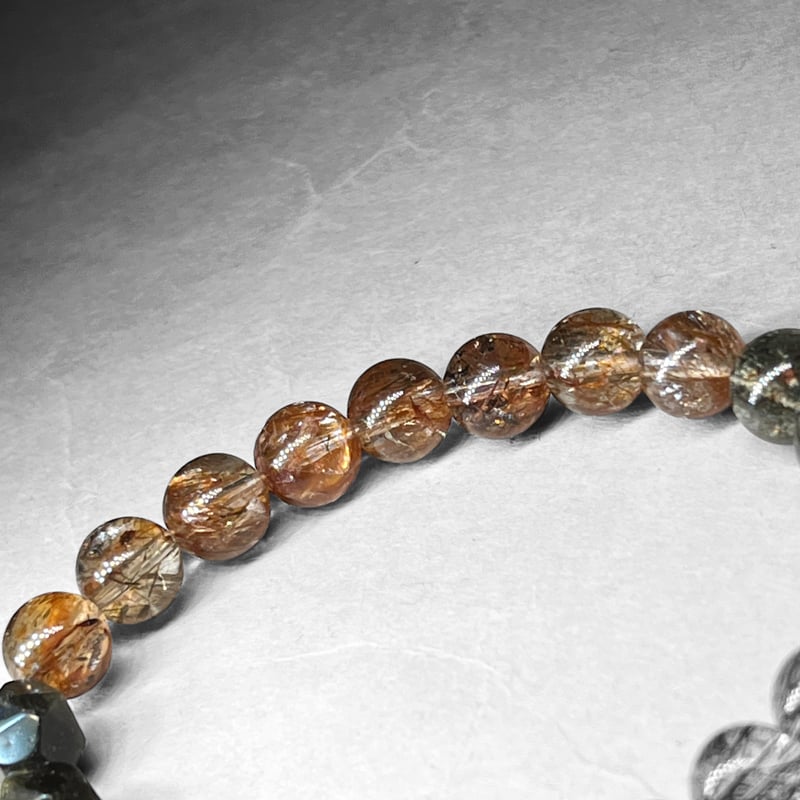 mix bracelet：foliated mica in quartz / ミックスブレスレ