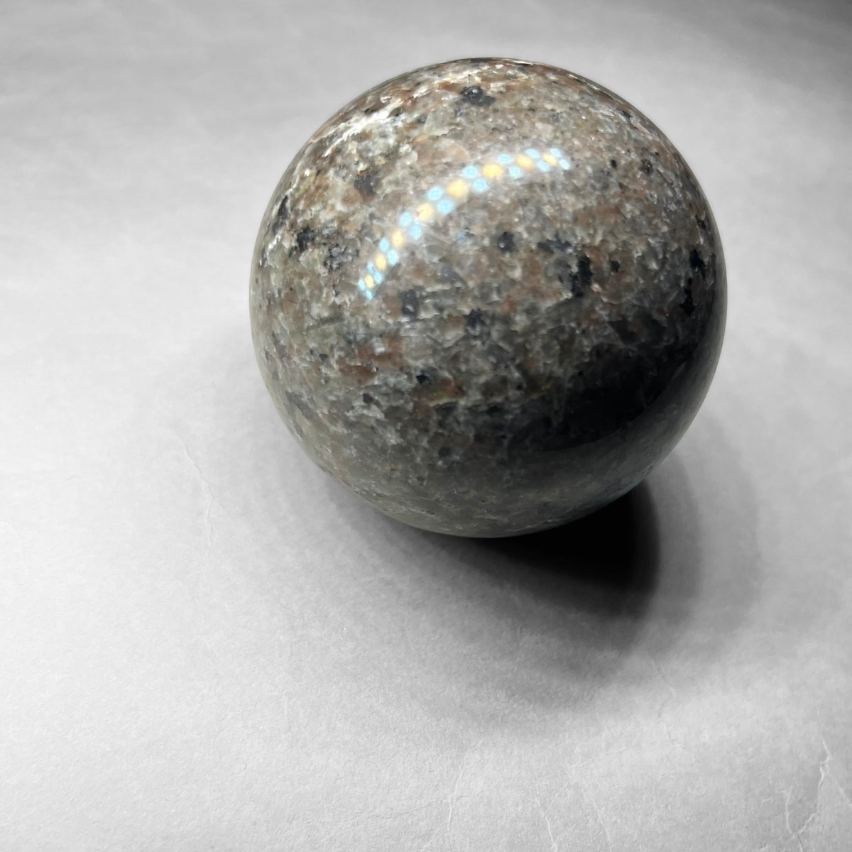 yooperlite sphere / ユーパライトスフィア B yooperlite sphere / ユーパライトスフィア B | N.st