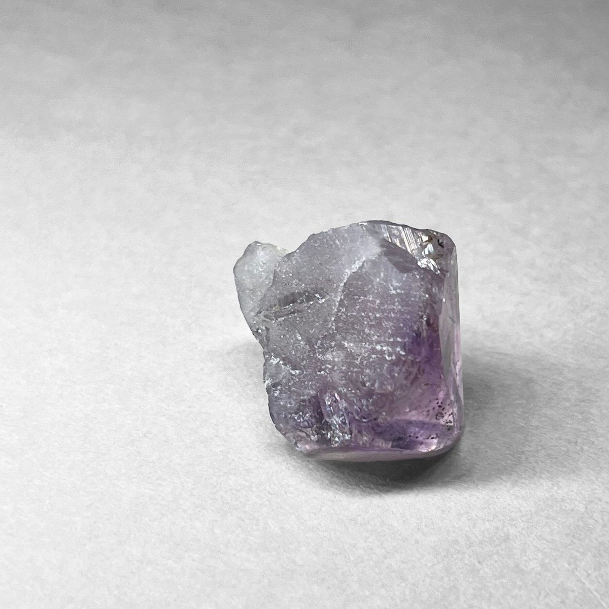 Rio Grande do Sul amethyst / ブラジル リオグランデ・ド・スール州