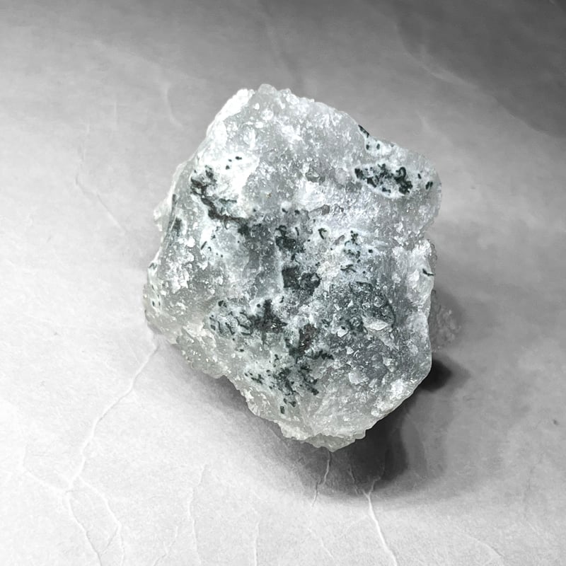 apophyllite / アポフィライト C ( グレー・シュガー ) | N.st